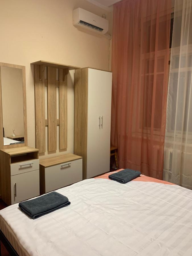 U-Compass Pansiyon Kiev Dış mekan fotoğraf